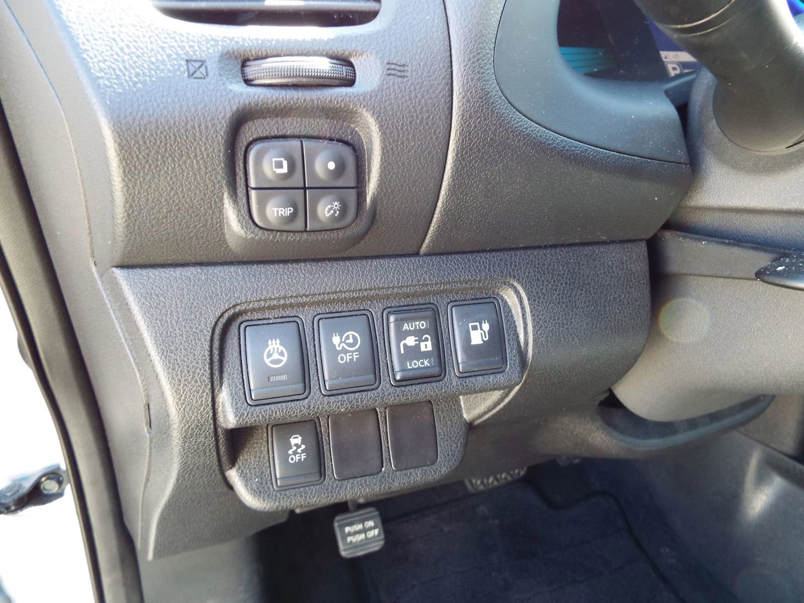 Used 2016 Nissan Leaf SV w/ Premium Package image 15