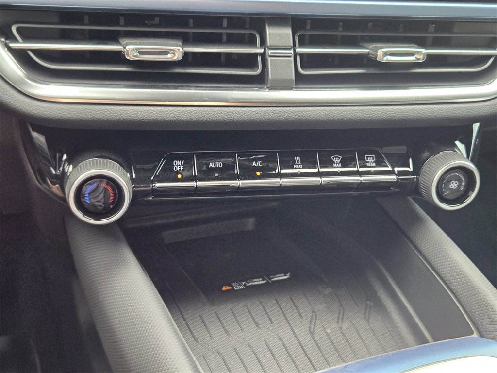 New 2026 Chevrolet Equinox EV LT image 10