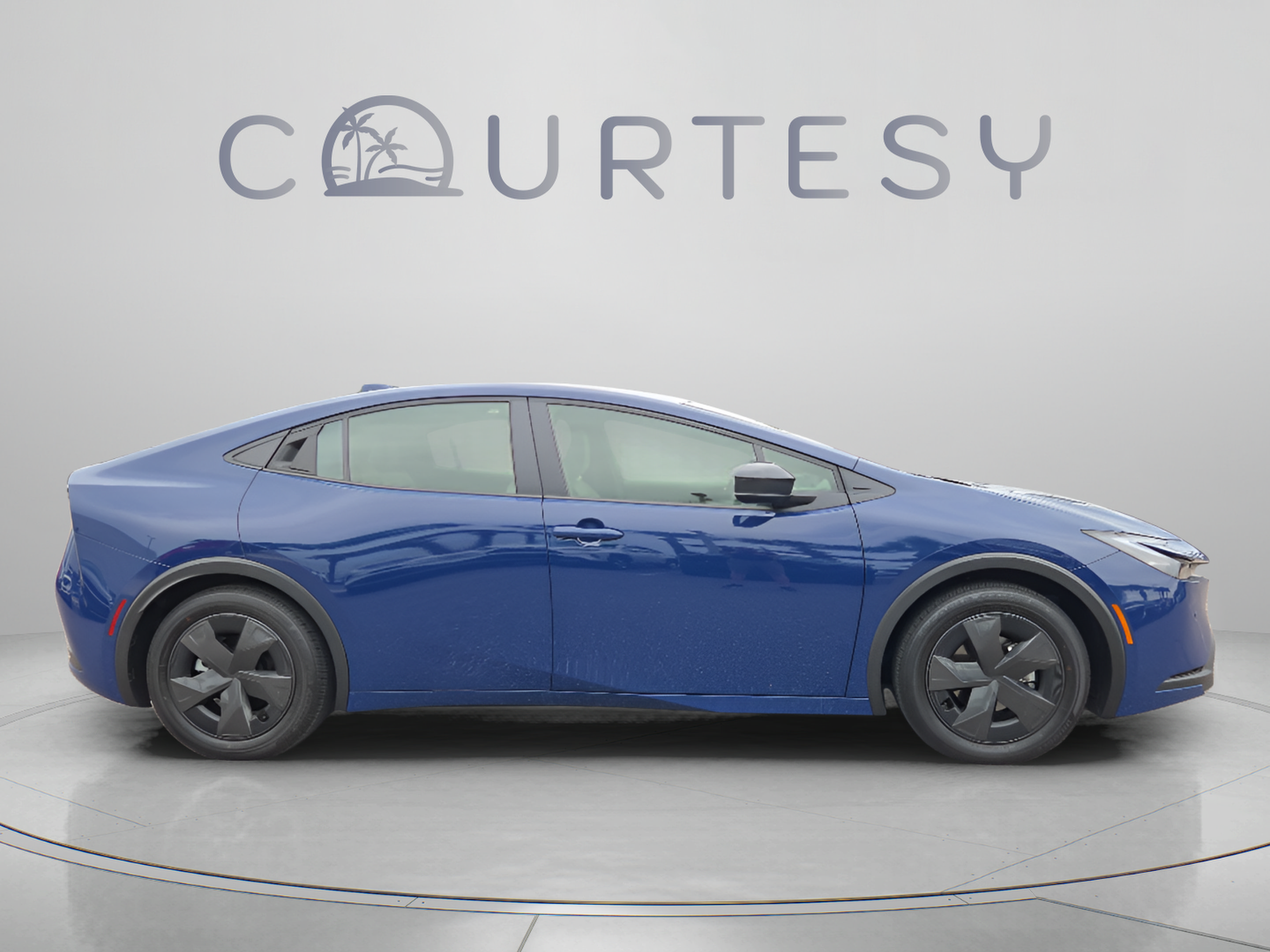 Certified 2025 Toyota Prius LE FWD image 6