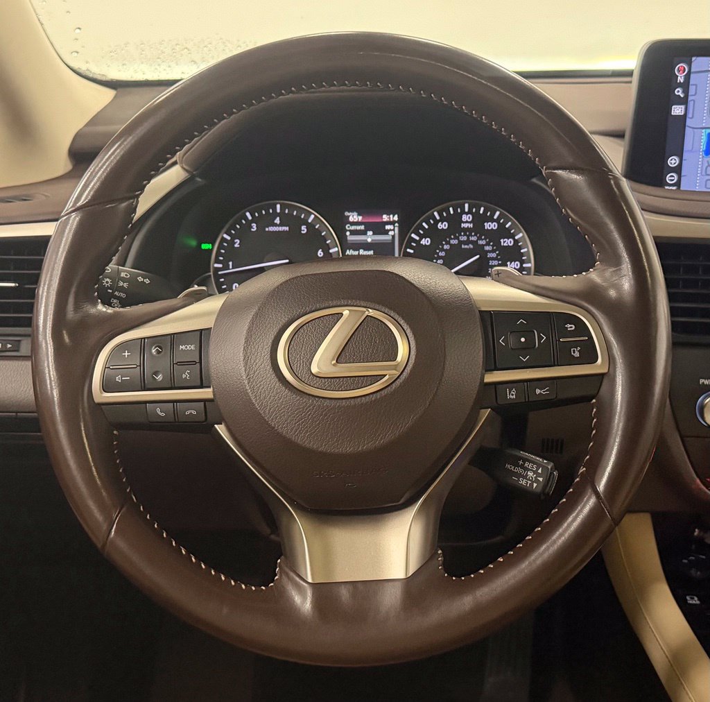 Used 2020 Lexus RX 350L Premium w/ Premium Package AWD/4WD image 16