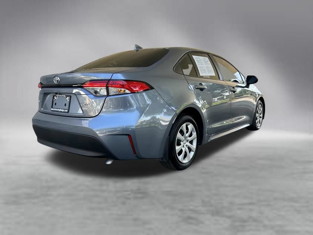 Used 2025 Toyota Corolla LE FWD image 3