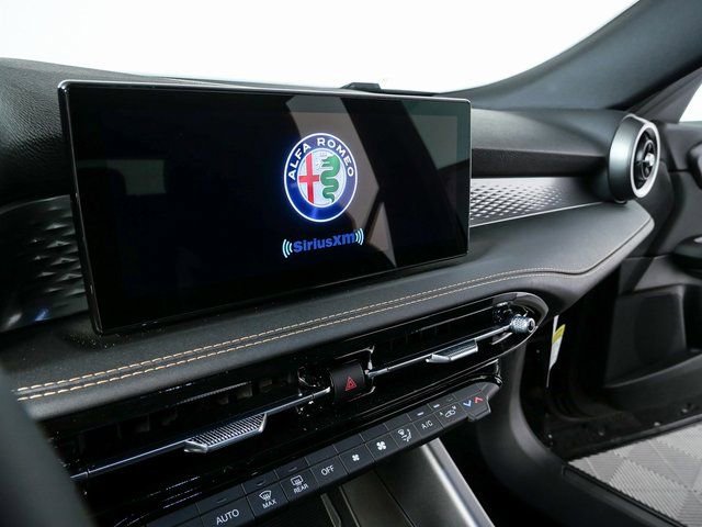 New 2025 Alfa Romeo Tonale image 13
