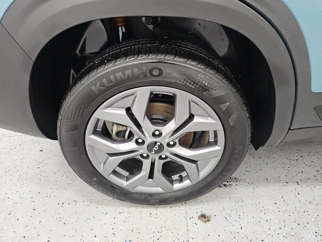 Used 2024 Kia Seltos S AWD/4WD image 7