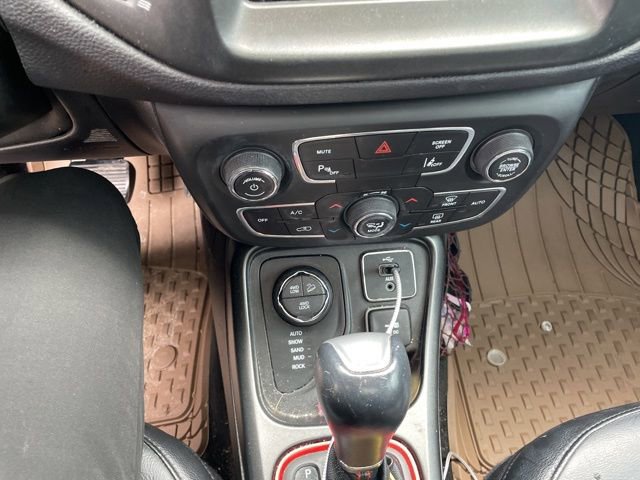 Used 2017 Jeep Compass Trailhawk w/ Leather Interior Group image 18