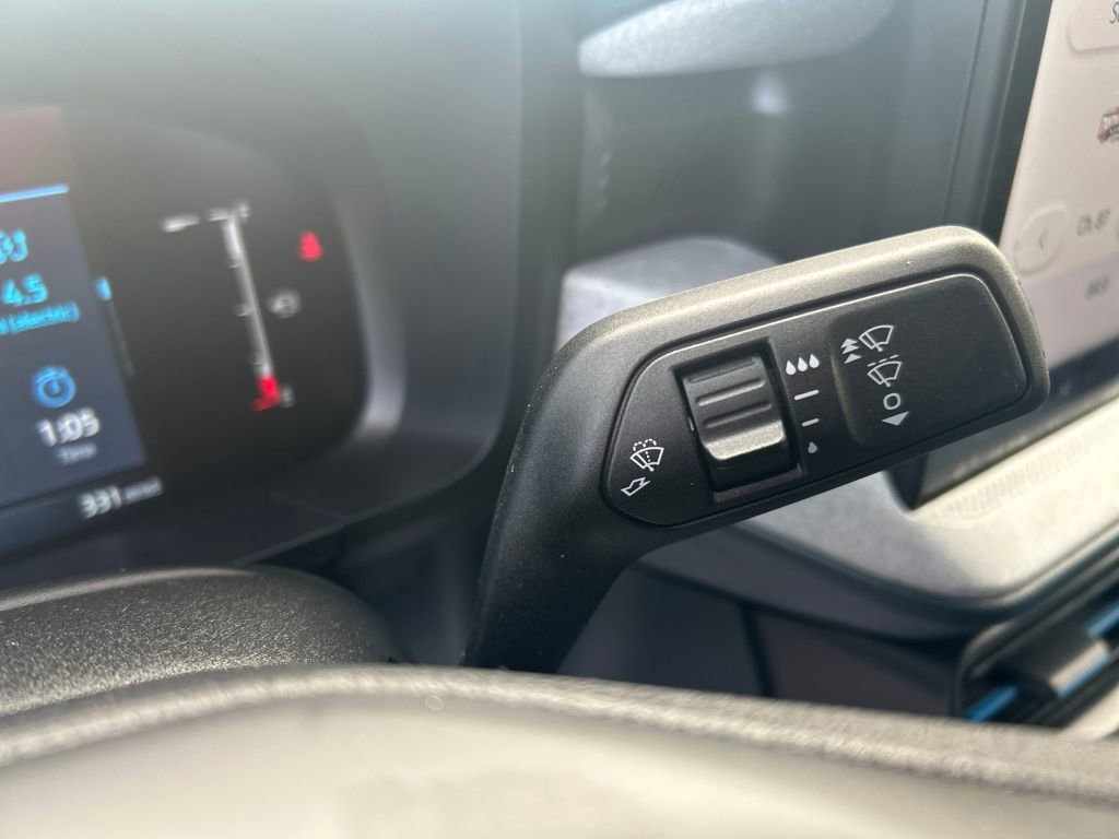 New 2025 Ford Maverick XLT image 15