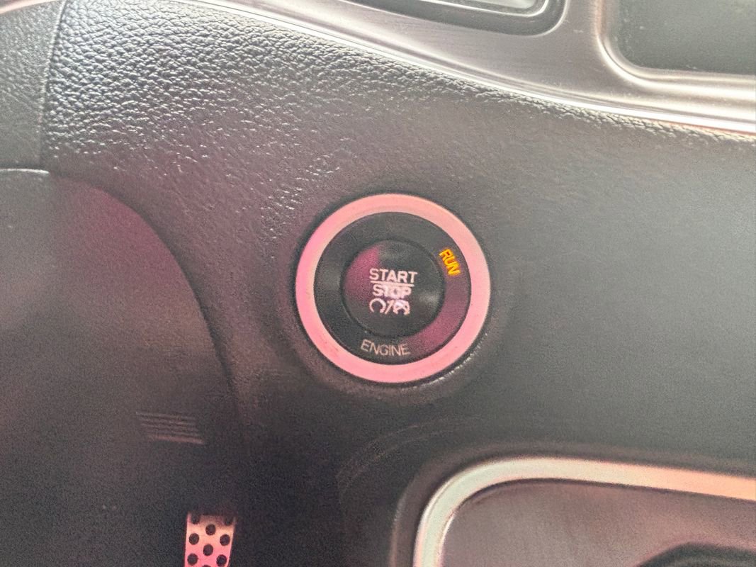 Used 2016 Dodge Challenger R/T image 21
