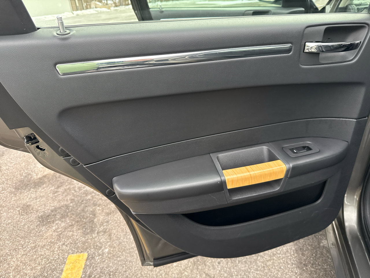 Used 2008 Chrysler 300 Limited image 21