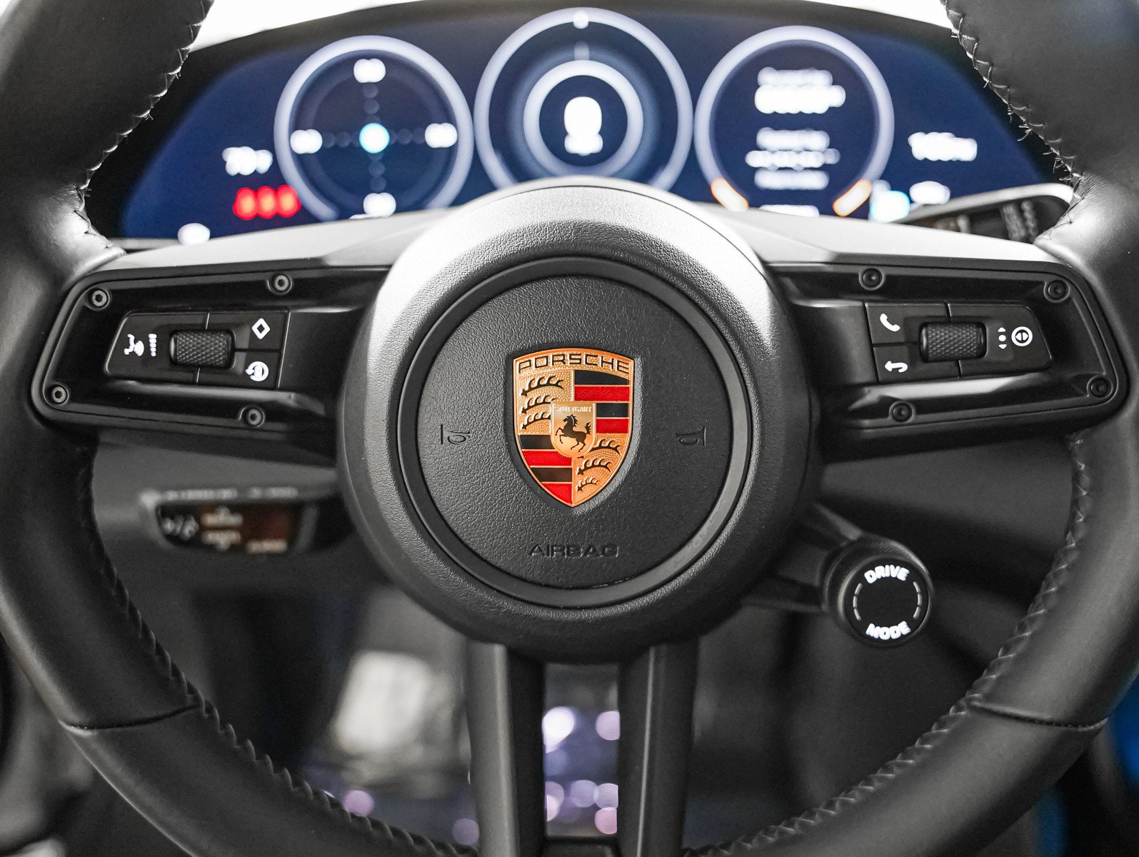 Certified 2022 Porsche Taycan 4S image 15