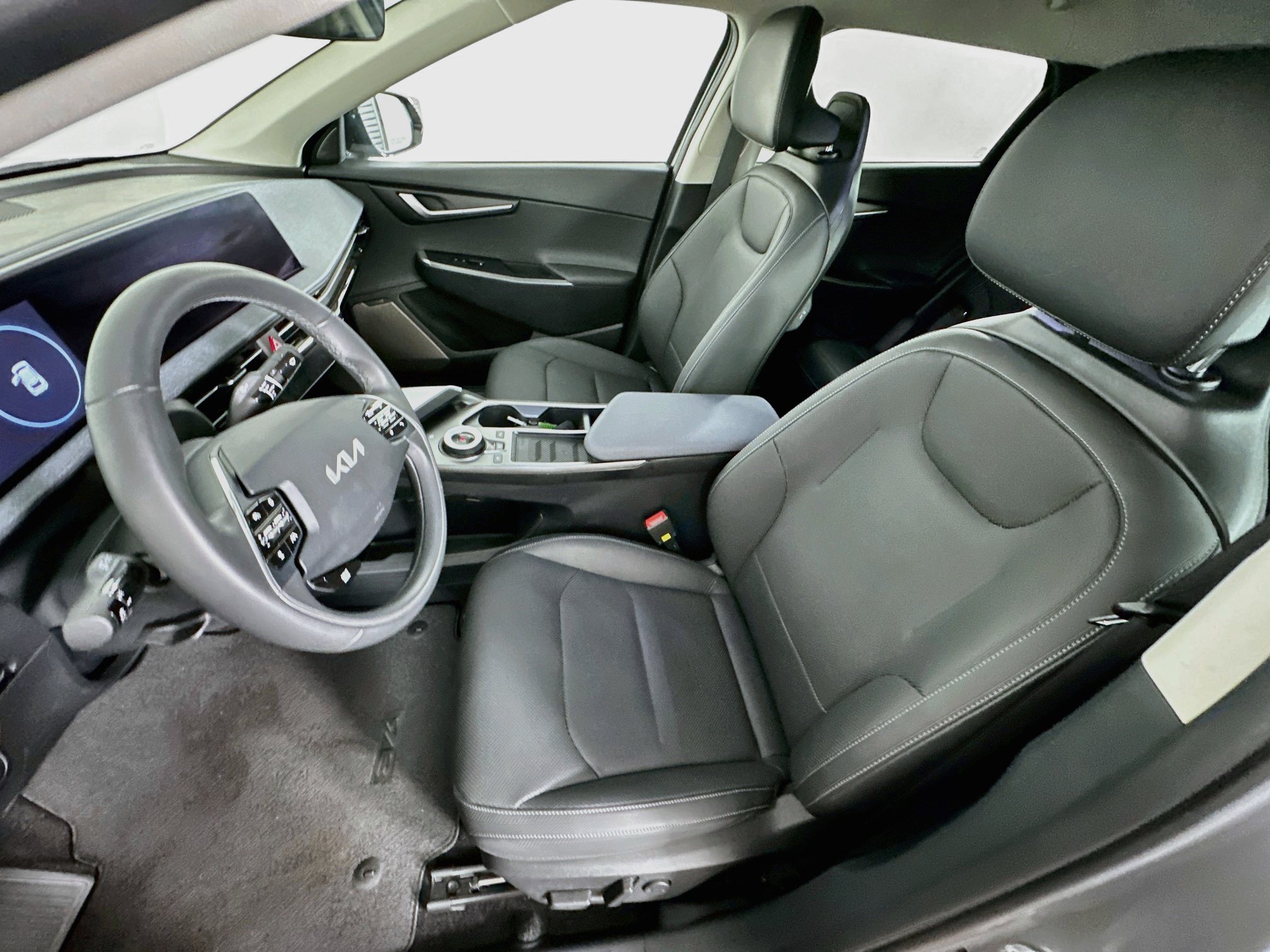 Used 2023 Kia EV6 Wind w/ Wind Technology Package RWD image 13