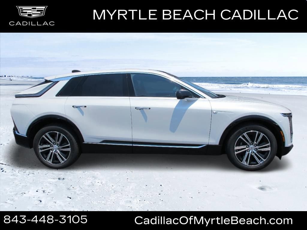 New 2025 Cadillac Lyriq Luxury image 2
