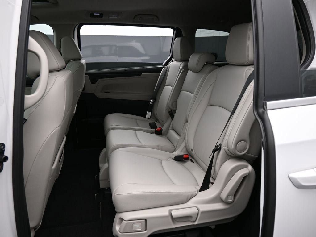Certified 2026 Honda Odyssey EX-L image 35