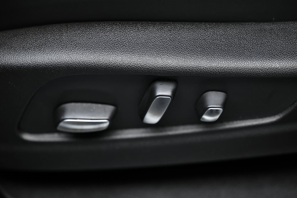 Used 2024 Cadillac XT6 Premium Luxury w/ Technology Package image 24