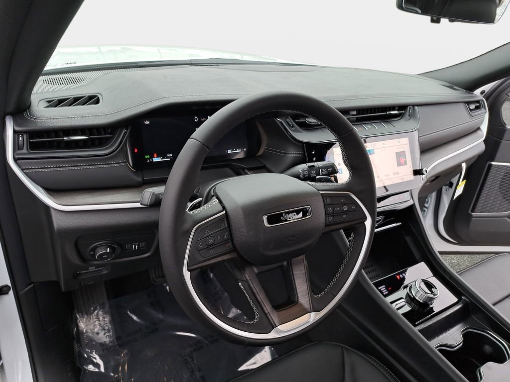 New 2026 Jeep Grand Cherokee L Limited image 19