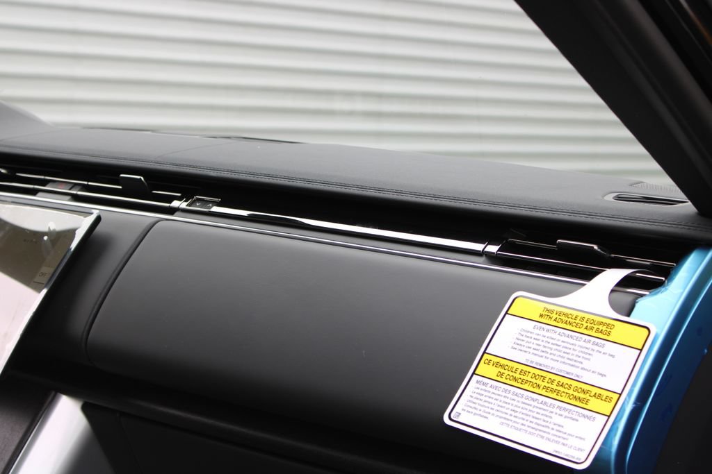 New 2026 Land Rover Range Rover SE AWD/4WD image 13