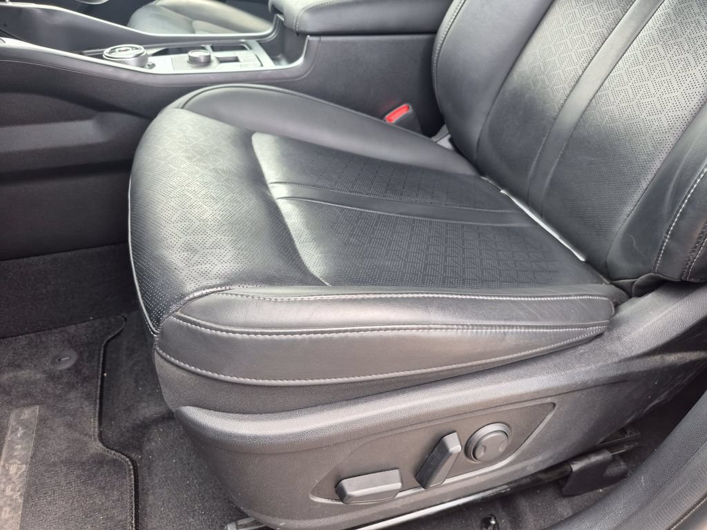 Certified 2023 Kia Sorento EX AWD/4WD image 13