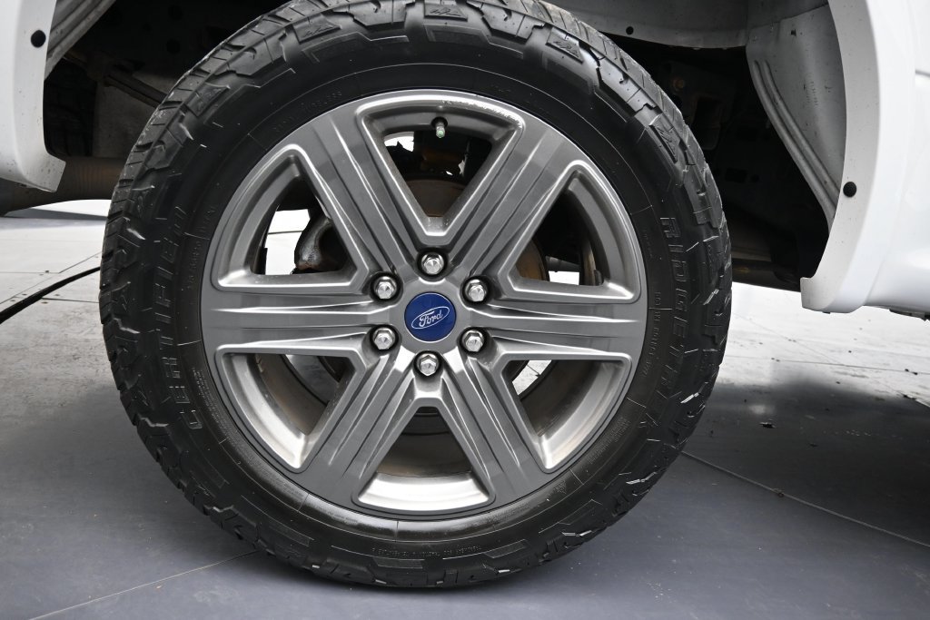 Used 2020 Ford F150 Lariat w/ Equipment Group 502A Luxury AWD/4WD image 35