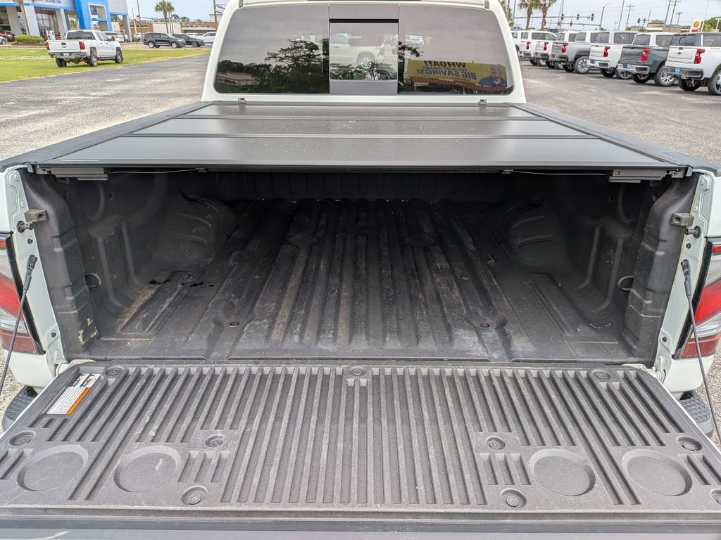 Used 2024 Nissan Titan PRO-4X w/ Off Road Protection Package image 32