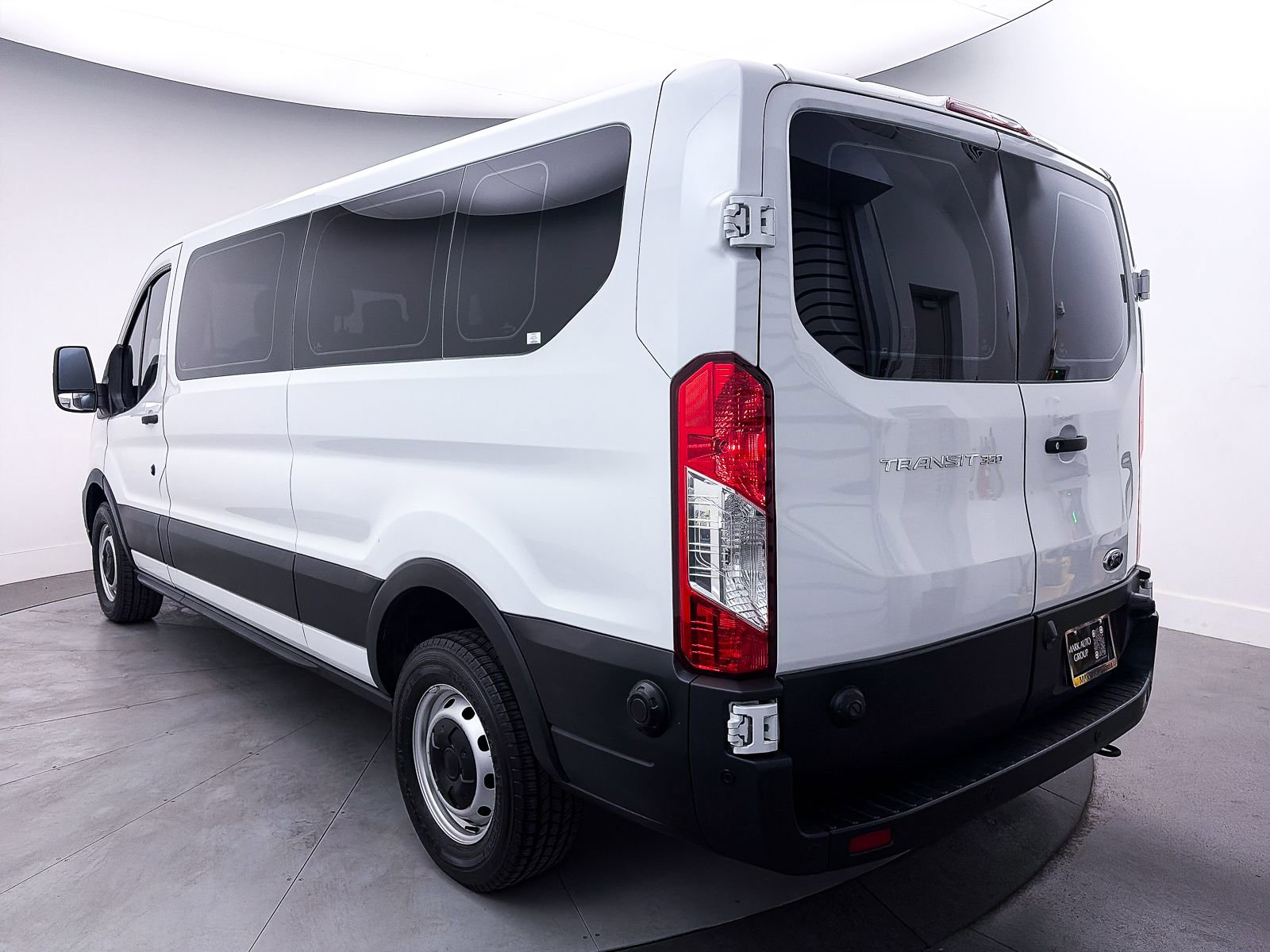 Used 2020 Ford Transit 350 XL image 12