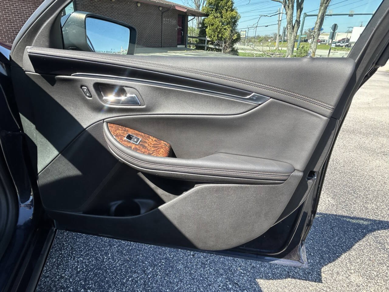 Used 2014 Chevrolet Impala LT FWD image 12