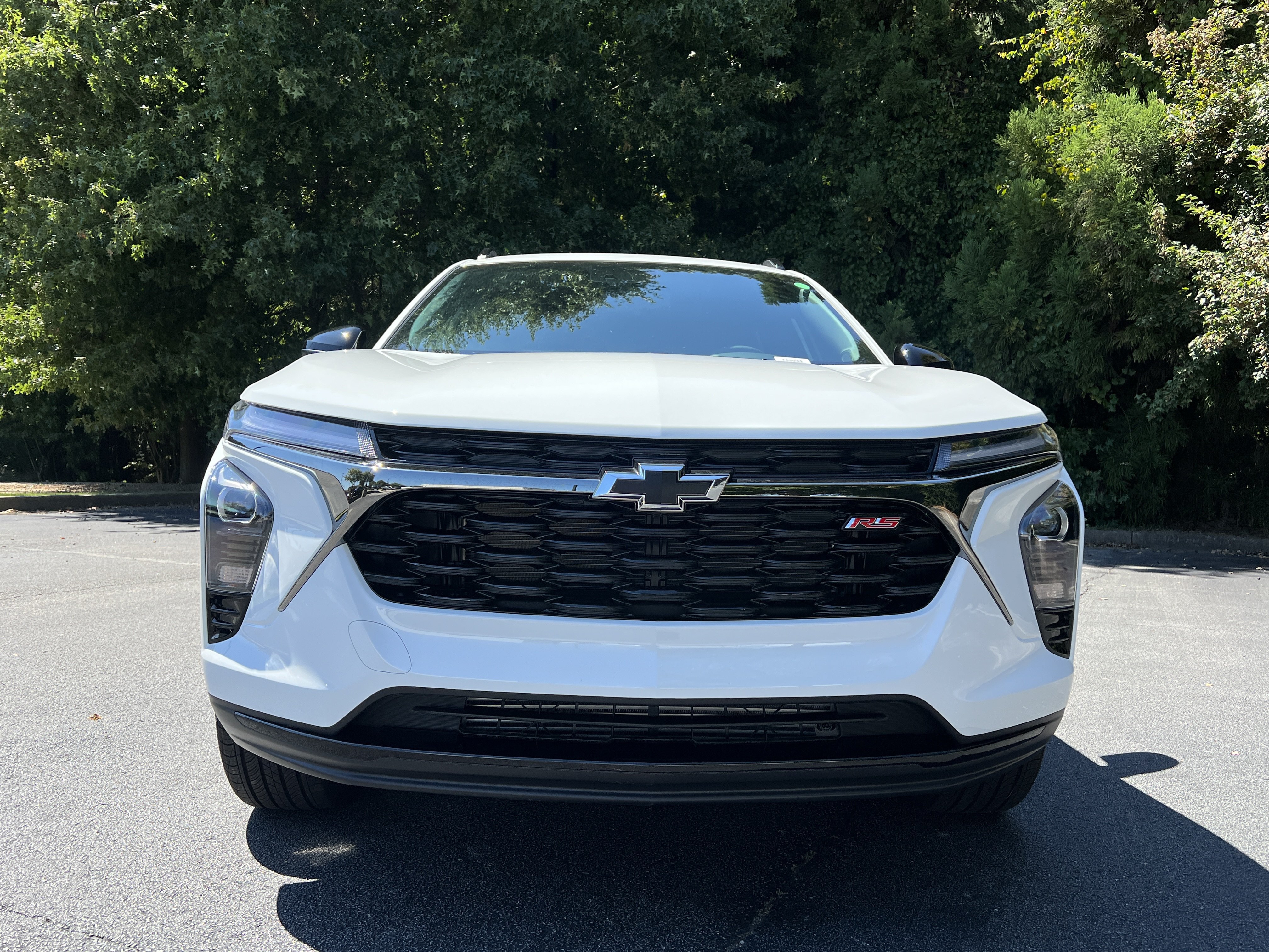 New 2026 Chevrolet Trax RS w/ Sunroof Package FWD image 3