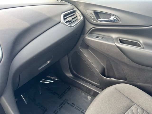 Used 2018 Chevrolet Equinox LT AWD/4WD image 25