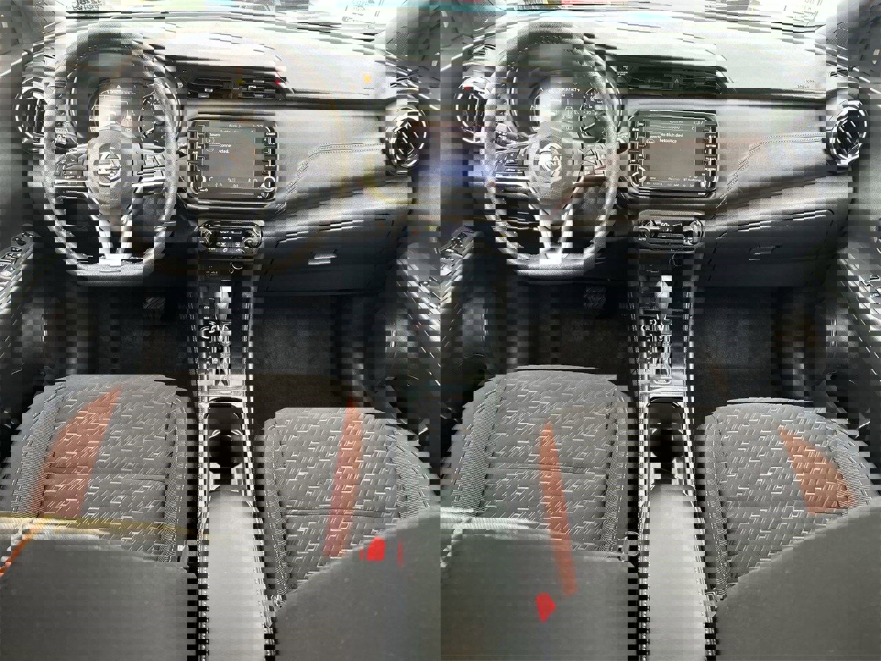 Used 2023 Nissan Kicks SR image 11