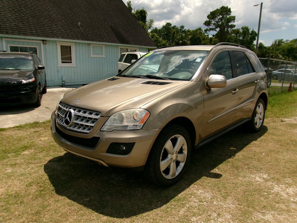 Used 2010 Mercedes-Benz ML 350 4MATIC image 2