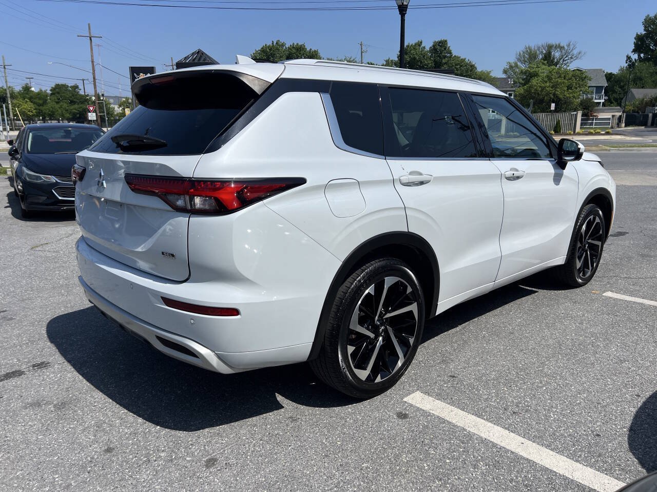 Used 2022 Mitsubishi Outlander SEL FWD image 4