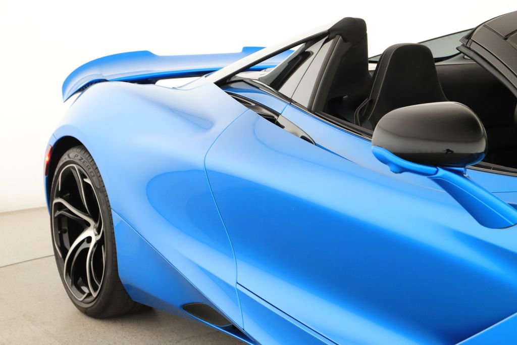 Used 2024 McLaren 750S Spider RWD image 37