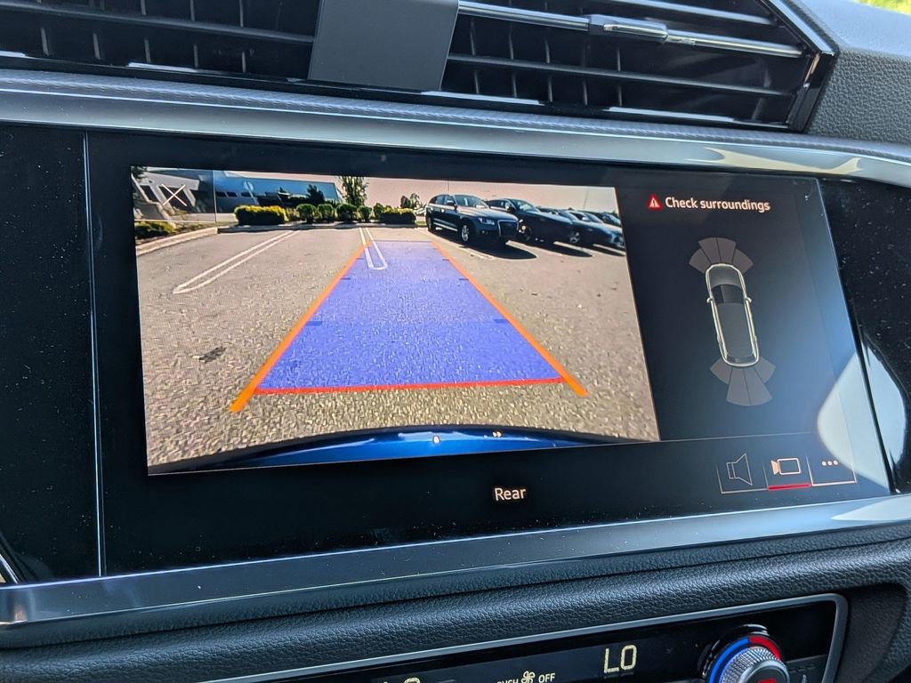 New 2025 Audi Q3 2.0T Premium image 10