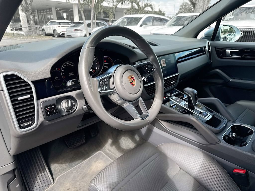 Used 2019 Porsche Cayenne Base image 10