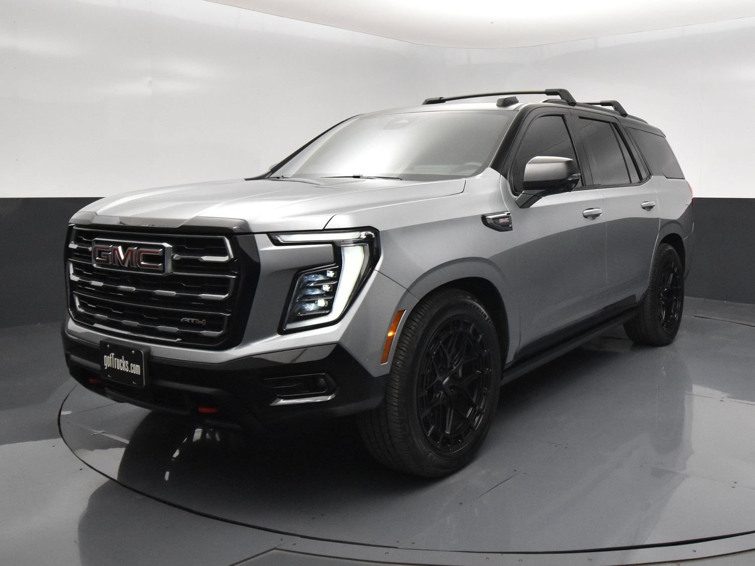 Used 2025 GMC Yukon AT4 w/ AT4 Premium Plus Package AWD/4WD image 2
