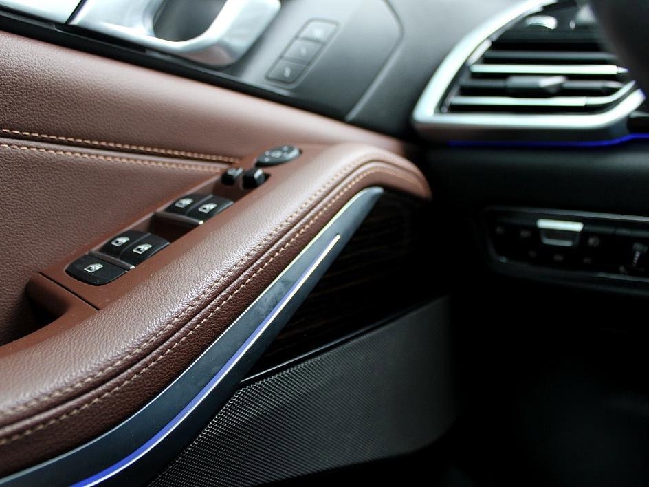 Used 2020 BMW X5 xDrive40i w/ Premium Package image 18