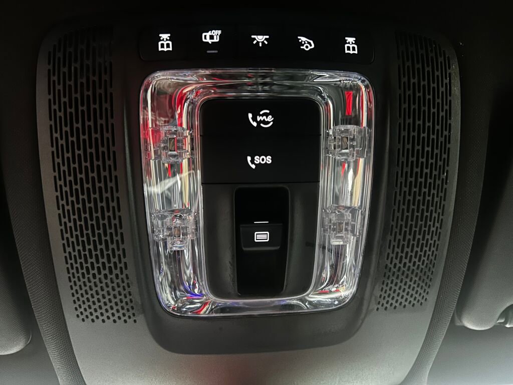 Certified 2022 Mercedes-Benz GLB 250 4MATIC image 11