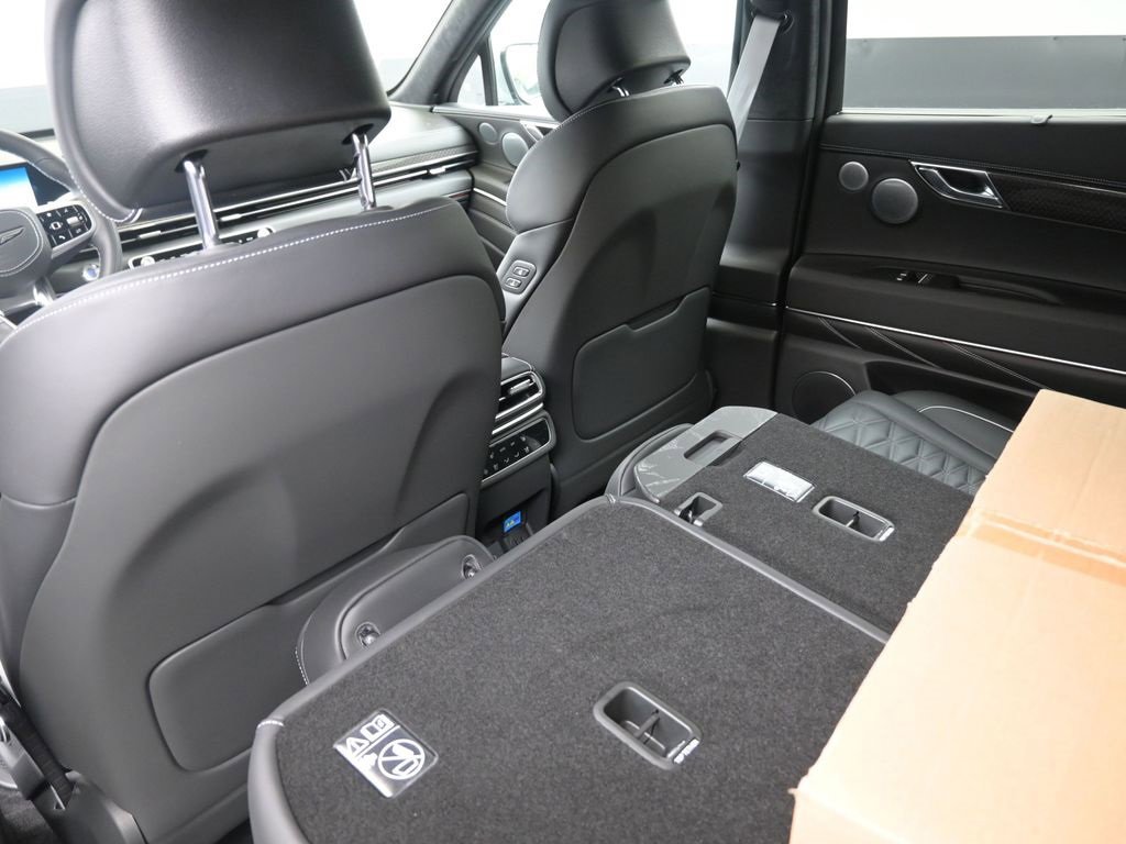 New 2026 Genesis GV80 3.5T e-SC image 18