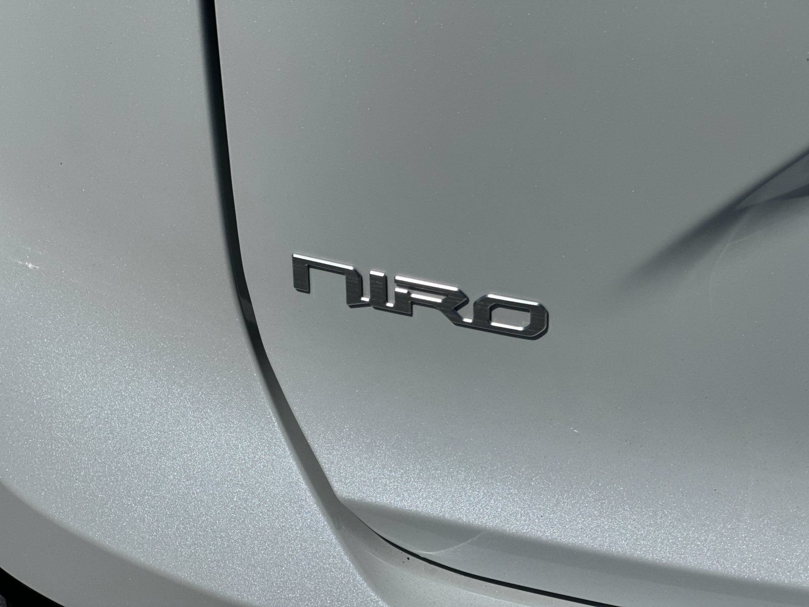 Used 2024 Kia Niro Wave FWD image 27
