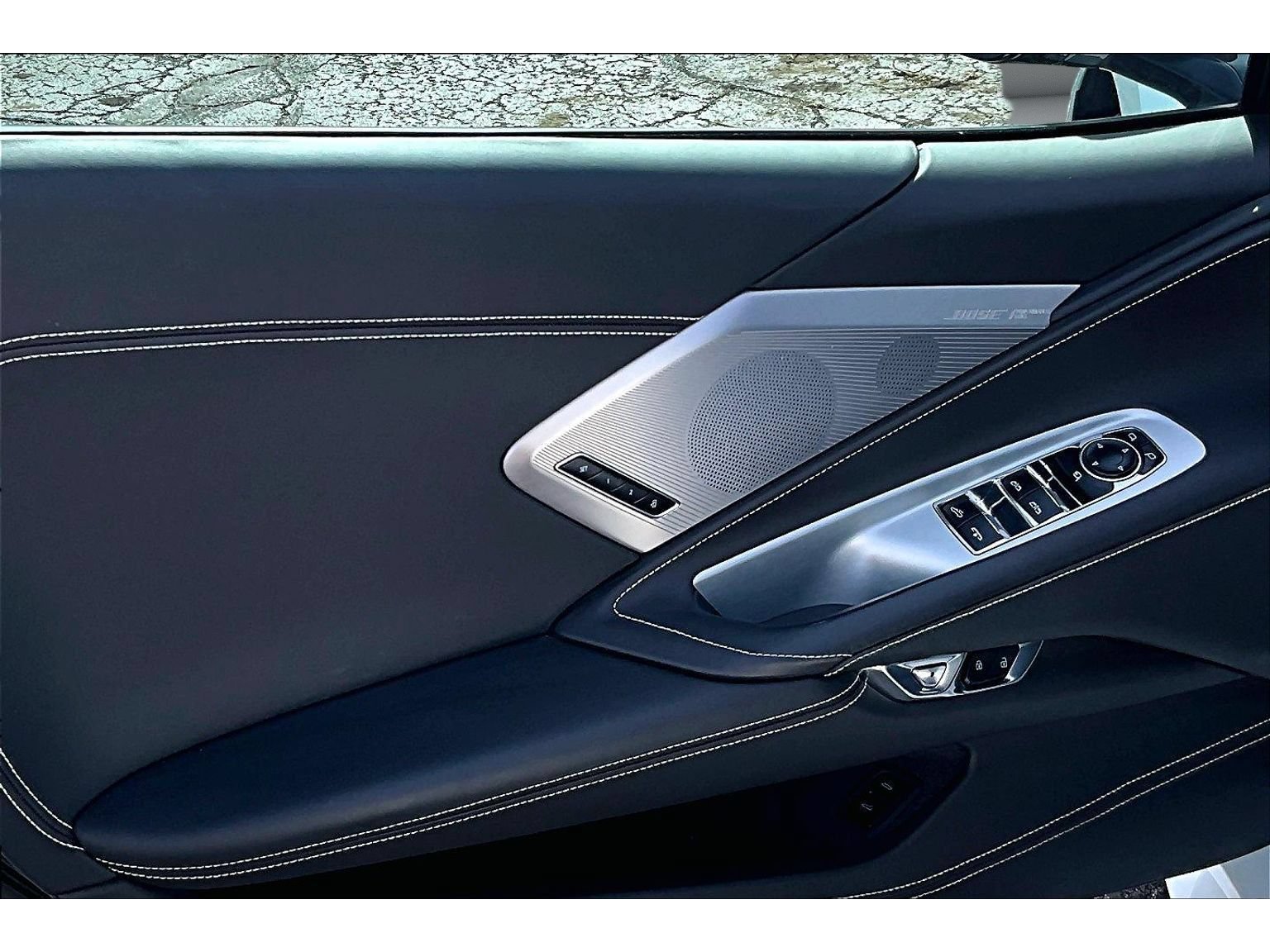 Used 2022 Chevrolet Corvette Stingray Premium Conv w/ Z51 Performance Package RWD image 30