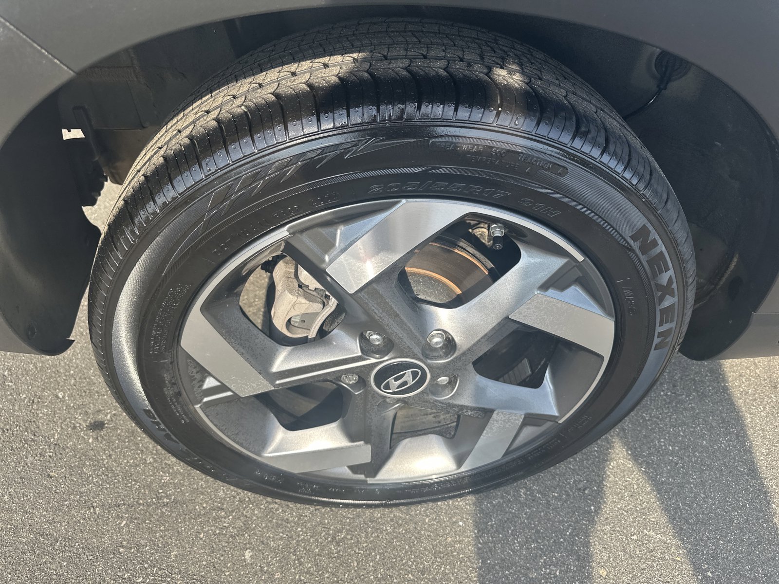 Used 2025 Hyundai Venue SEL FWD image 29