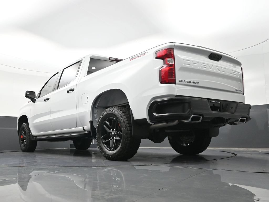 Used 2025 Chevrolet Silverado 1500 Custom Trail Boss AWD/4WD image 25