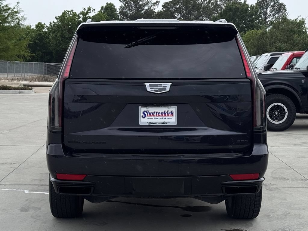 Used 2024 Cadillac Escalade Sport Platinum AWD/4WD image 5