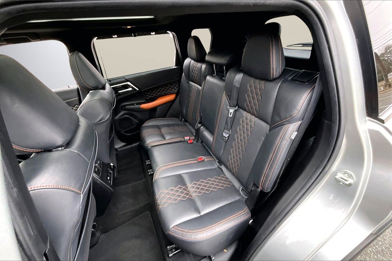 Used 2022 Mitsubishi Outlander SEL image 22