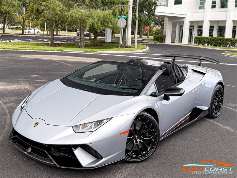 Used 2019 Lamborghini Huracan Performante AWD/4WD image 9