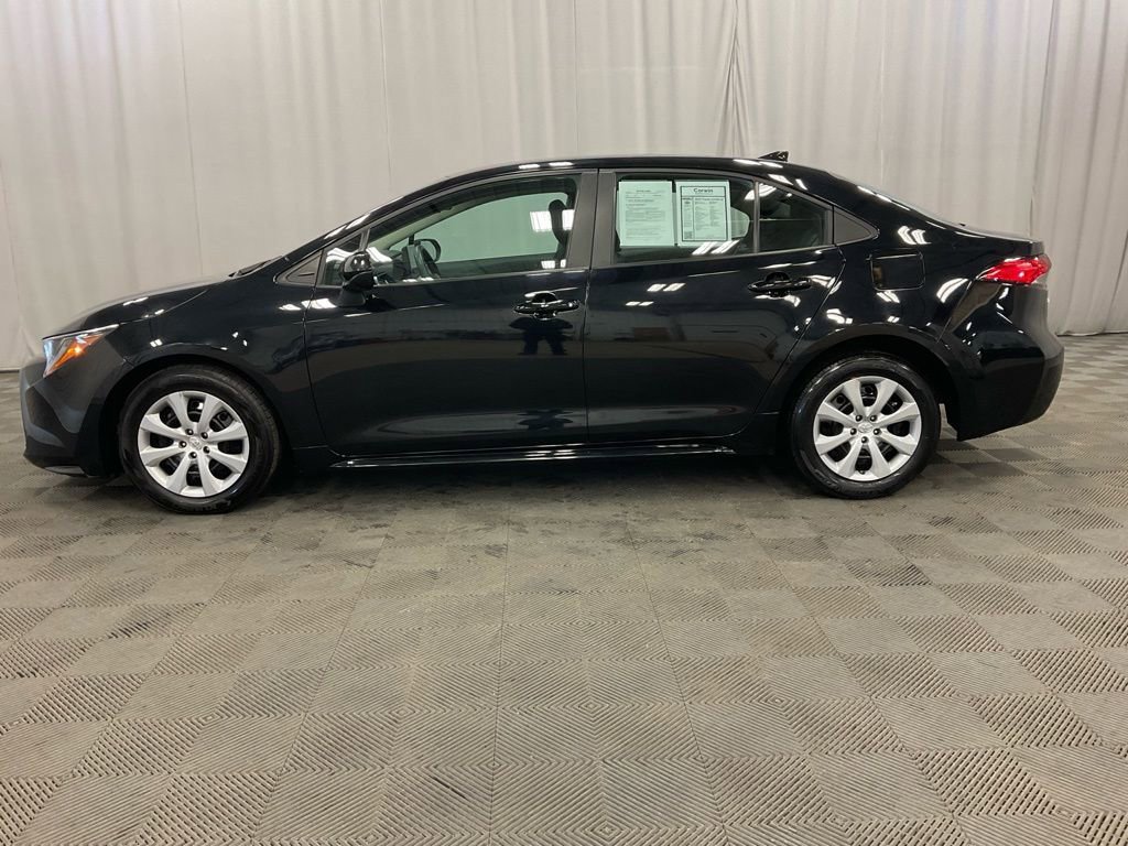 Used 2023 Toyota Corolla LE image 9