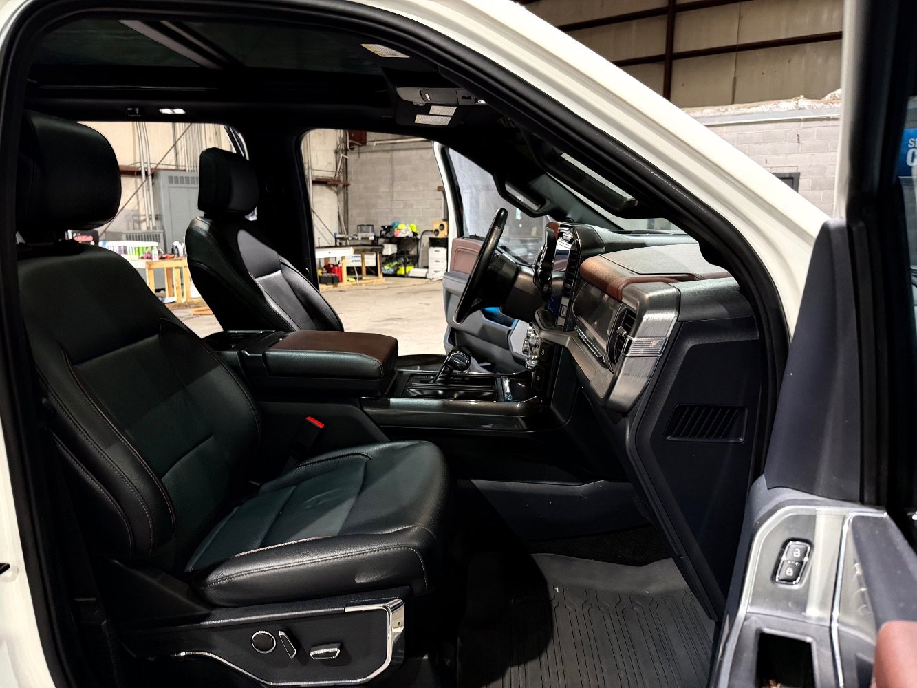 Used 2022 Ford F150 Lariat w/ Equipment Group 502A High AWD/4WD image 26