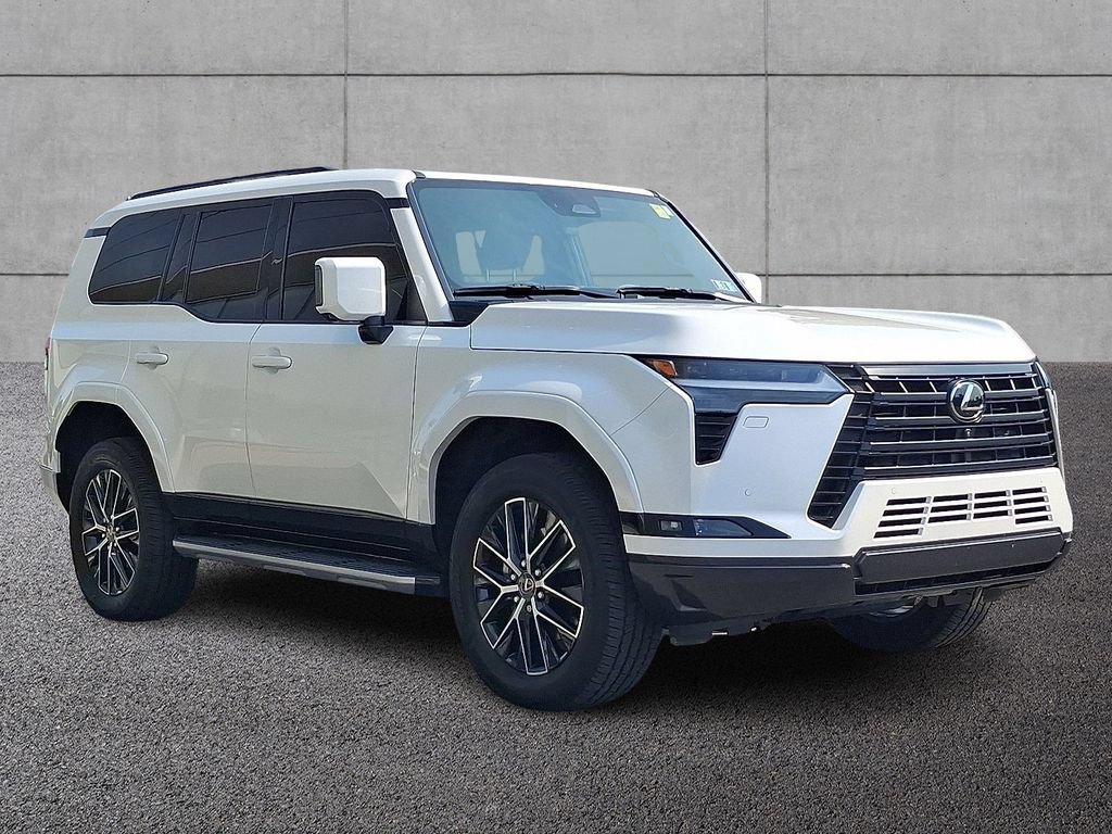 Used 2024 Lexus GX 550 w/ Accessory Package (Z1) AWD/4WD image 3