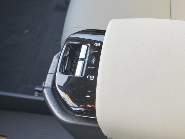 New 2026 Volvo EX30 Cross Country Ultra w/ Protection Package Premier AWD/4WD image 20