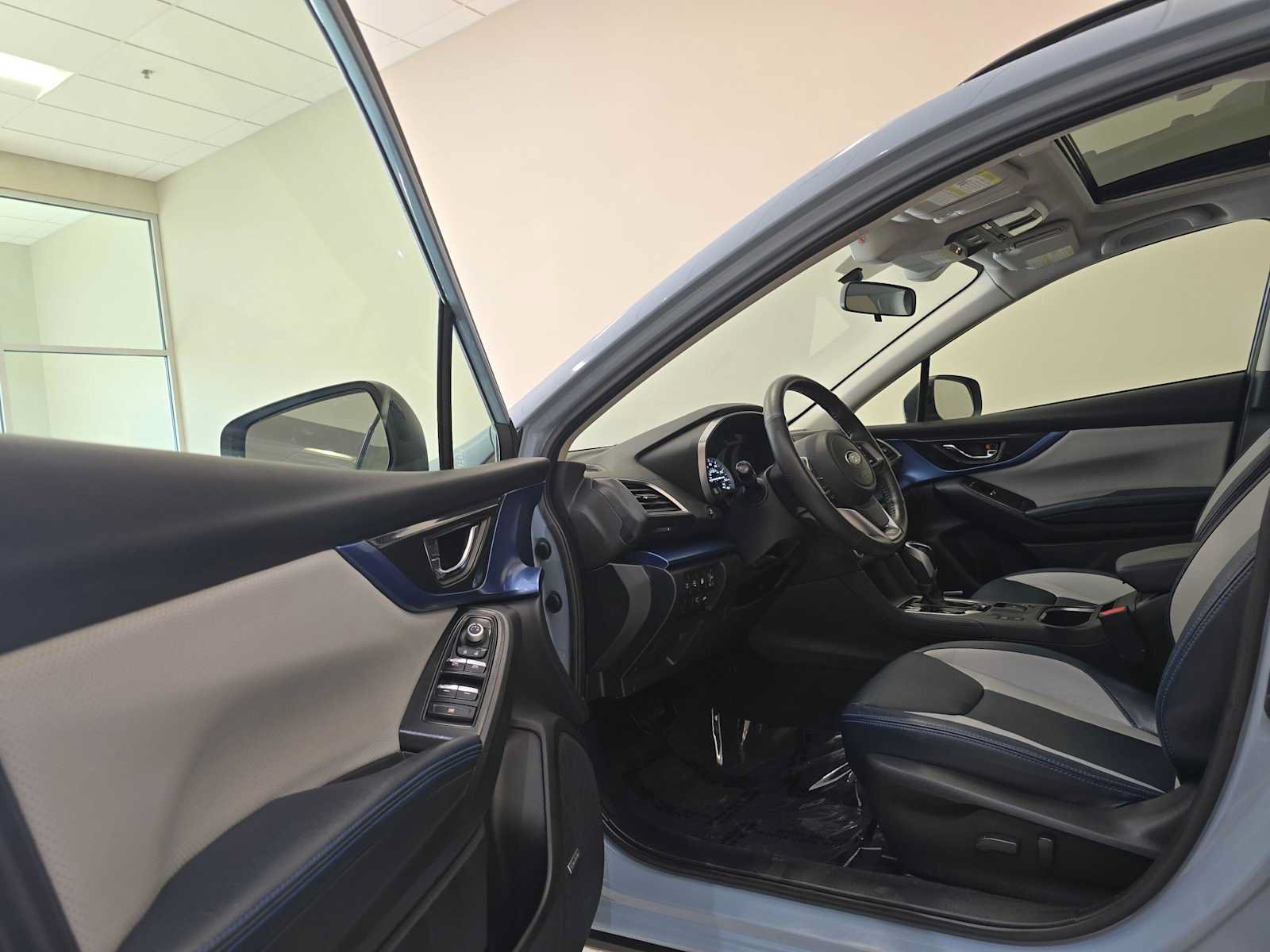 Used 2019 Subaru Crosstrek Hybrid w/ Moonroof Package w/Navigation AWD/4WD image 23