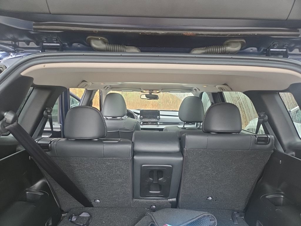 Used 2023 Mitsubishi Outlander SE image 11