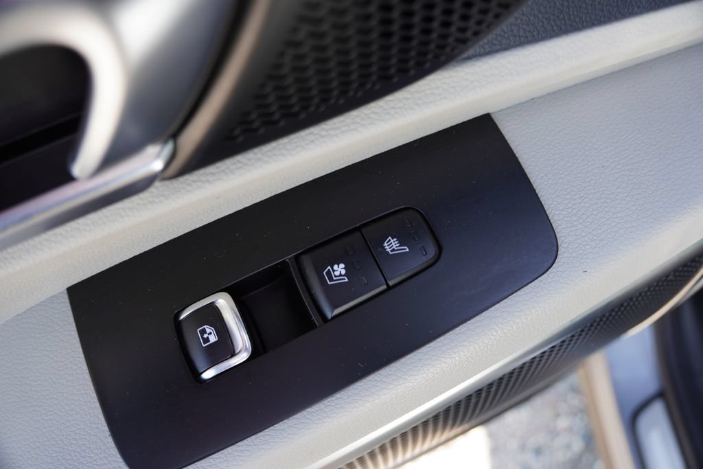 Used 2023 Kia Telluride SX Prestige AWD/4WD image 19