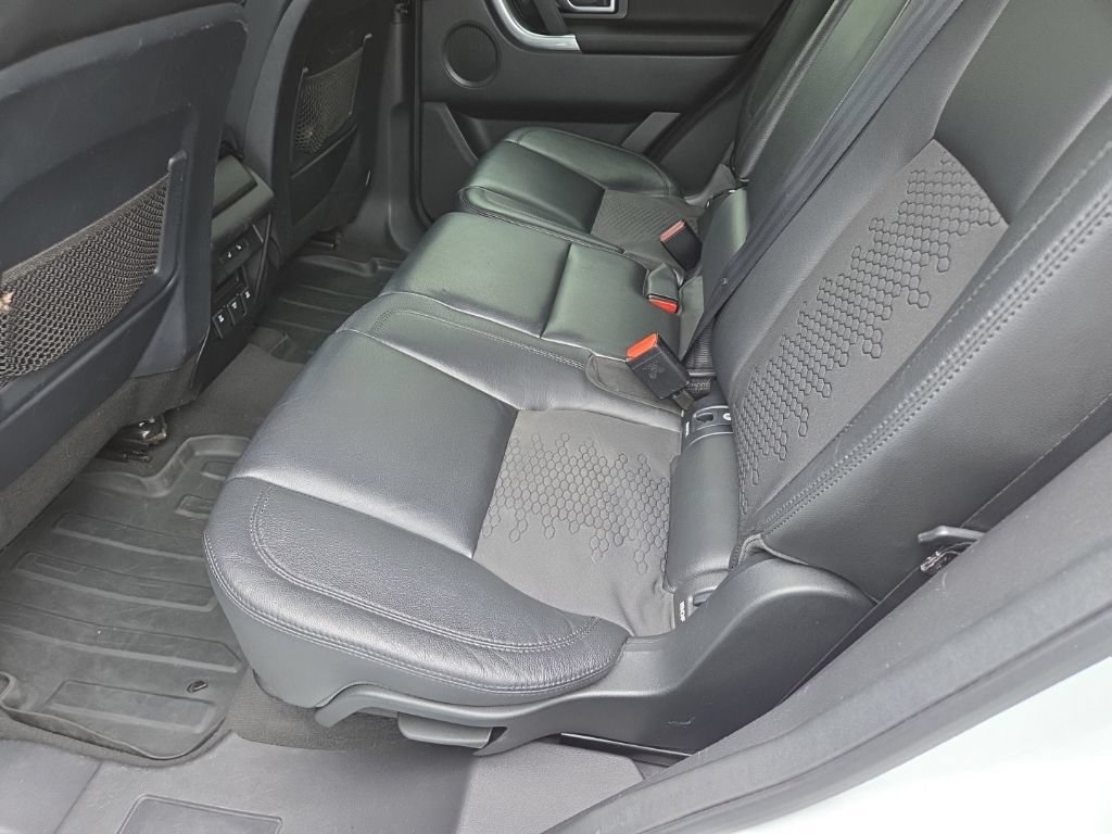 Used 2015 Land Rover Discovery Sport SE AWD/4WD image 12